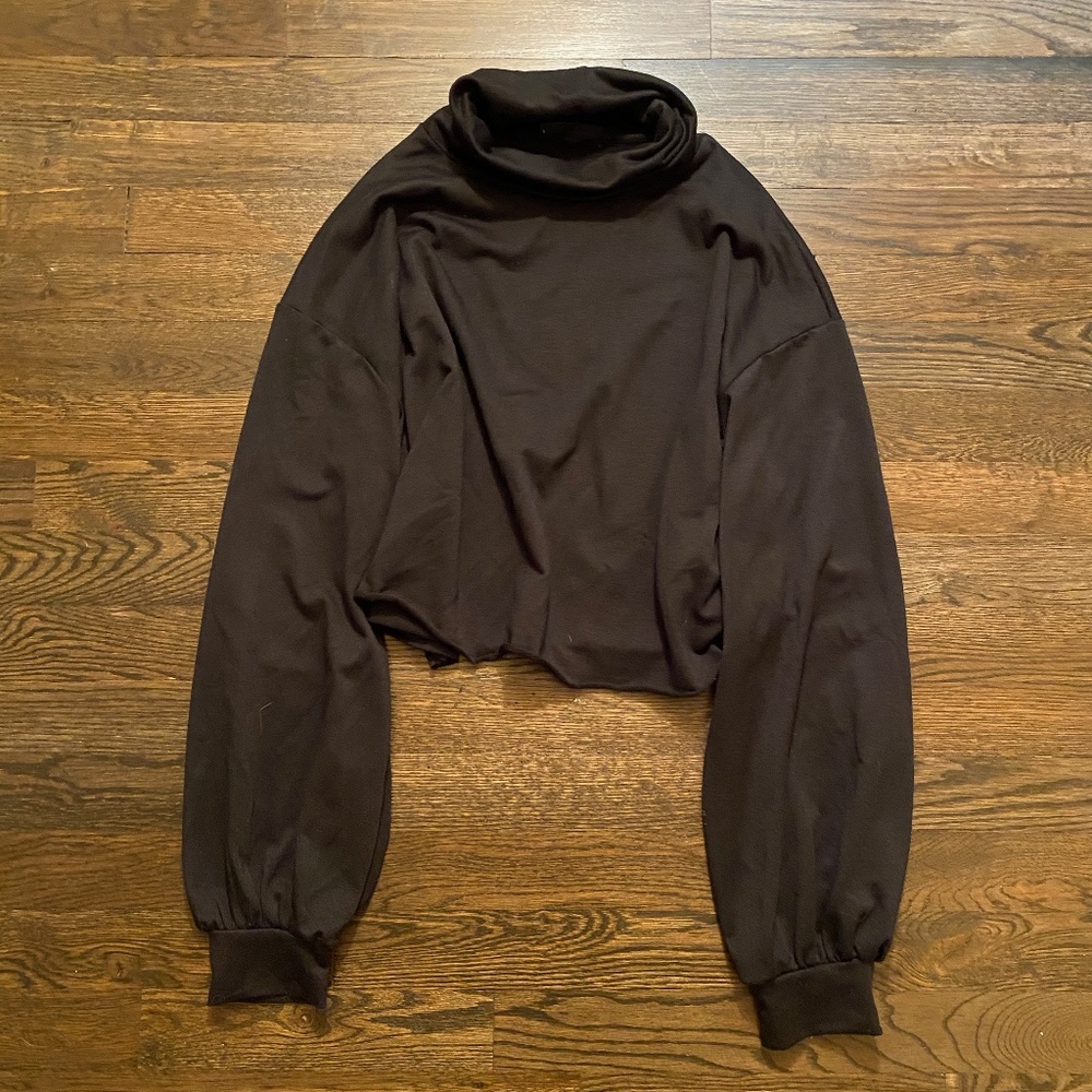 Women's Black Turtle Neck Crop Sweater, Size L